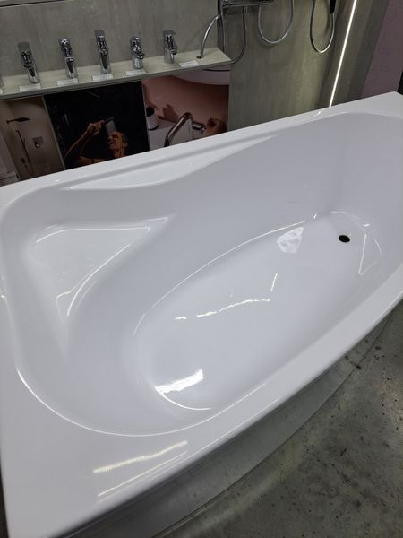 Ванна кут. 170х100 R BathMix ноги обудова 21066 фото