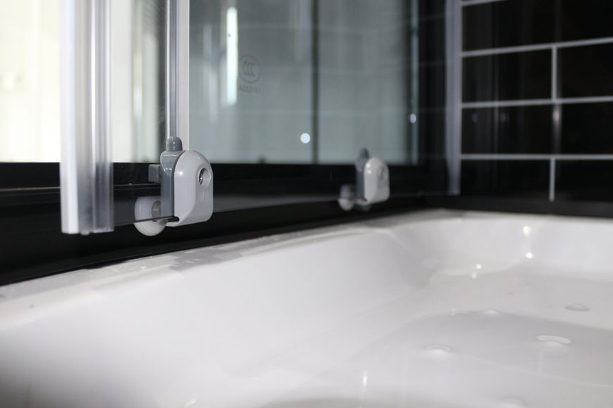Гідробокс 90х90 см півкруглий Bathmix BMS BRG-90/42 скло сіре 4 мм з глибоким піддоном профіль чорний 16788 фото